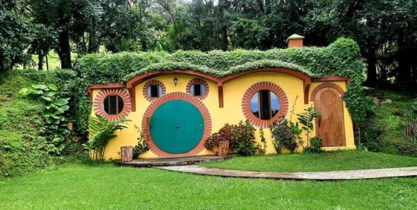 Cabaña del Señor de los Anillos/Monteverde - Imagen 4